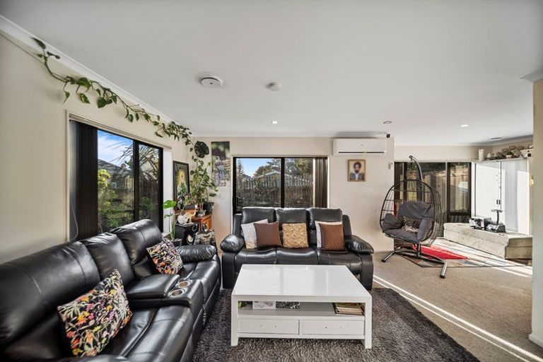 Photo of property in 116e Great South Road, Manurewa, Auckland, 2102