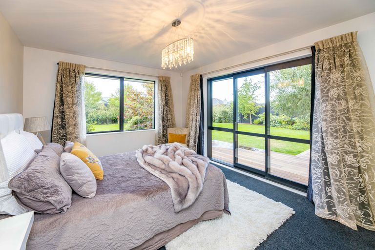Photo of property in 39 Jacks Drive, West Melton, 7618