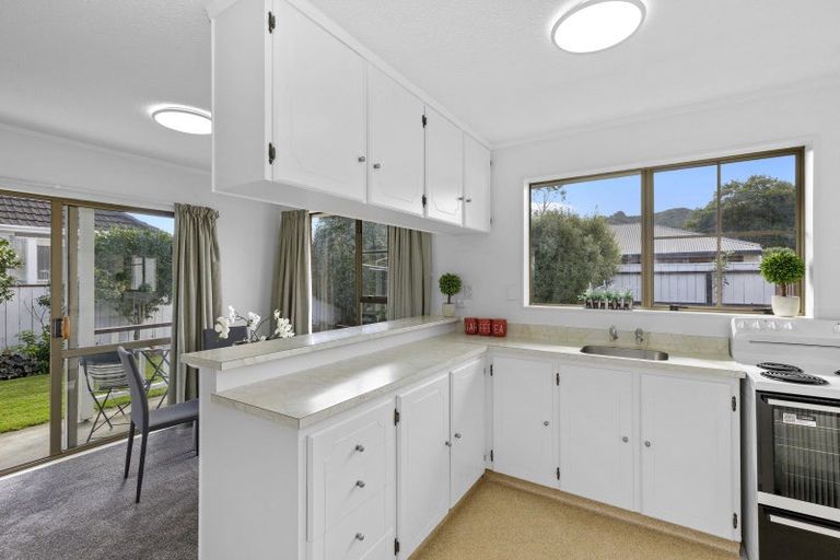Photo of property in 59f2- Kowhai Avenue, Ebdentown, Upper Hutt, 5018