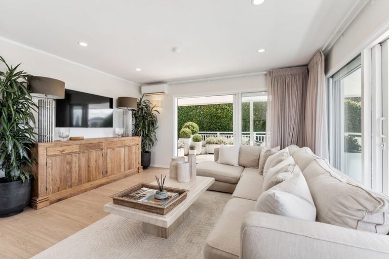 Photo of property in 43b Brightside Road, Stanmore Bay, Whangaparaoa, 0932