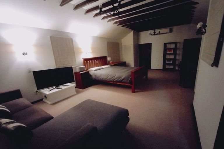 Photo of property in 19 Torwood Road, Khandallah, Wellington, 6035