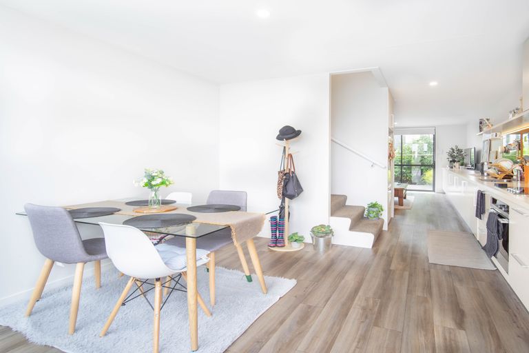 Photo of property in 17/10 Rex Street, Riccarton, Christchurch, 8041