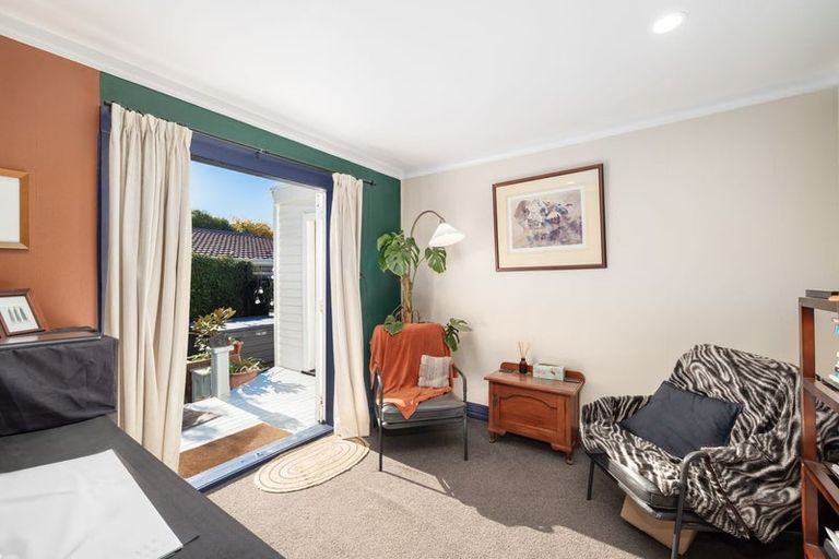 Photo of property in 12 Tyrone Street, Belfast, Christchurch, 8051