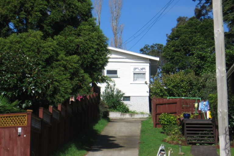 Photo of property in 11a Evans Road, Glen Eden, Auckland, 0602