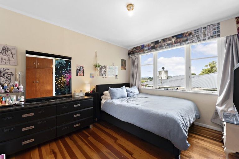 Photo of property in 26 Arapiko Street, Johnsonville, Wellington, 6037