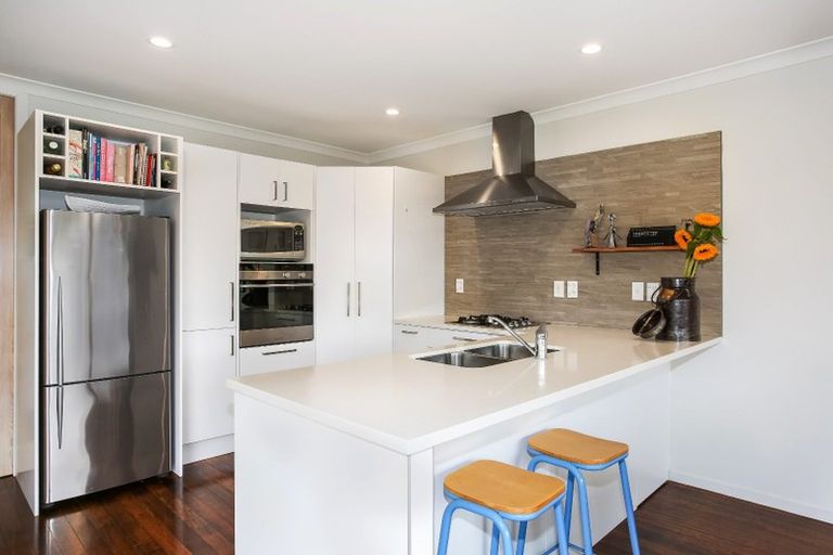 Photo of property in 16 Kaiwaka Road, Waiuku, 2123