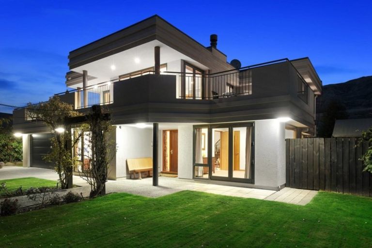 Photo of property in 83 Meadowstone Drive, Wanaka, 9305