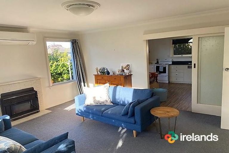 Photo of property in 4 Kyeburn Place, Avonhead, Christchurch, 8042