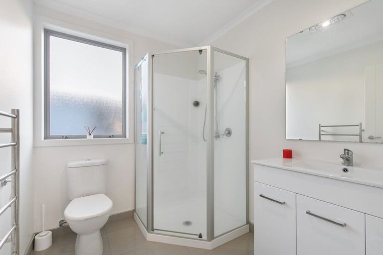 Photo of property in 49 Hollowout Street, Takanini, 2112