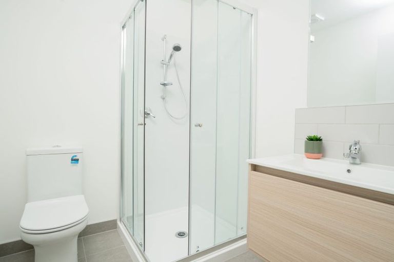 Photo of property in 14 Tukari Lane, Mangere Bridge, Auckland, 2022