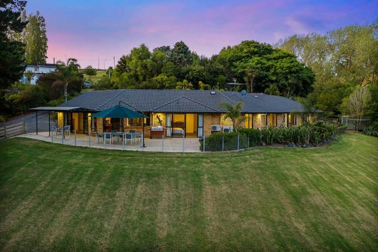 Photo of property in 51a Hibiscus Coast Highway, Silverdale, 0932