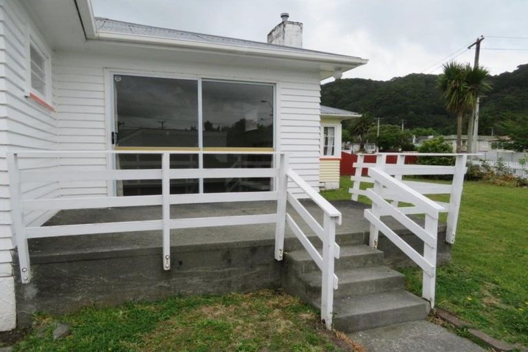 Photo of property in 3 Maire Street, Wainuiomata, Lower Hutt, 5014