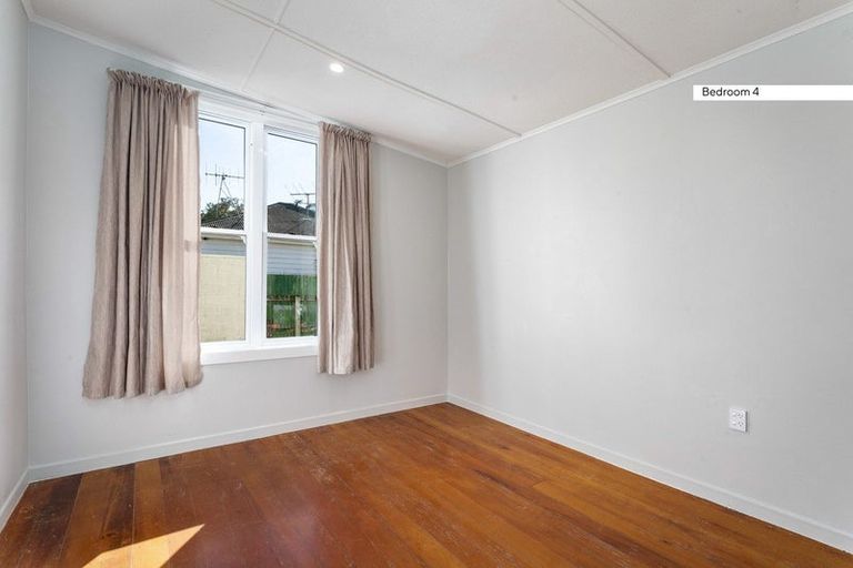 Photo of property in 616 Mackay Street, Thames, 3500