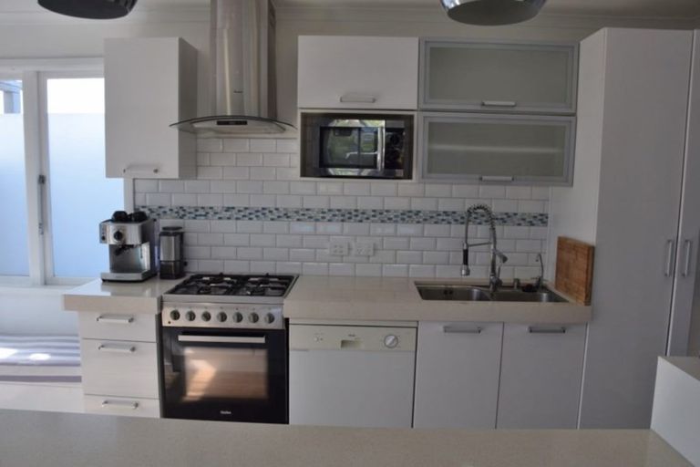 Photo of property in 24 Metcalfe Road, Ranui, Auckland, 0612