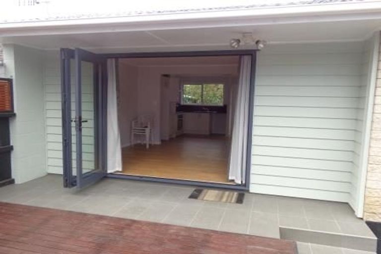 Photo of property in 3/44 Rua Road, Glen Eden, Auckland, 0602