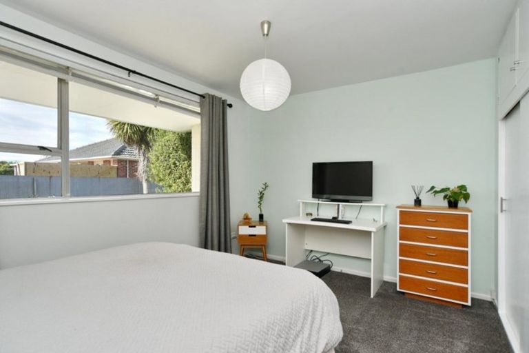 Photo of property in 90 Springs Road, Hornby, Christchurch, 8042