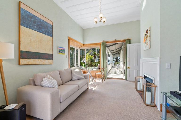 Photo of property in 42 King Edward Parade, Devonport, Auckland, 0624
