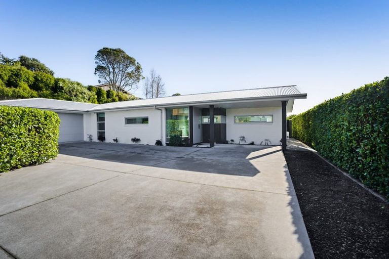 Photo of property in 44 Fernbrook Drive, Hurworth, New Plymouth, 4310