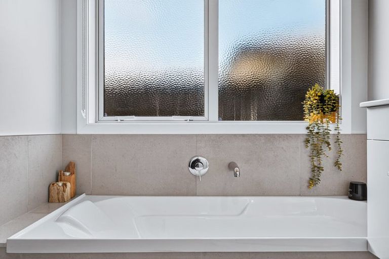 Photo of property in 22 Huka Heights Drive, Rangatira Park, Taupo, 3330