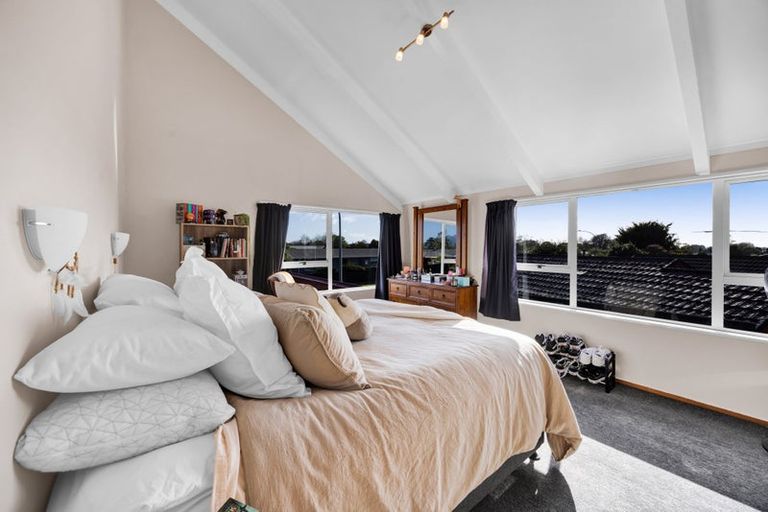 Photo of property in 21 Nikau Street, Inglewood, 4330