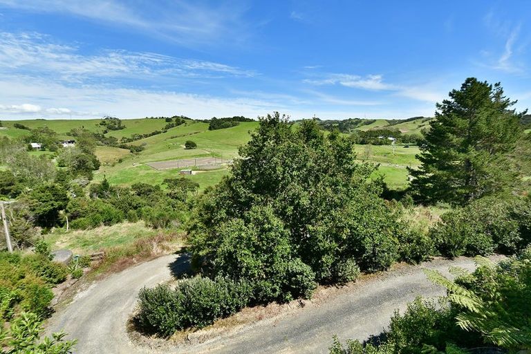 Photo of property in 165 Inland Road, Helensville, 0875