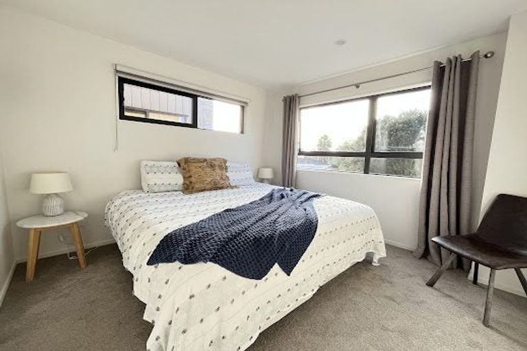 Photo of property in 16/8 Arney Road, Ranui, Auckland, 0612
