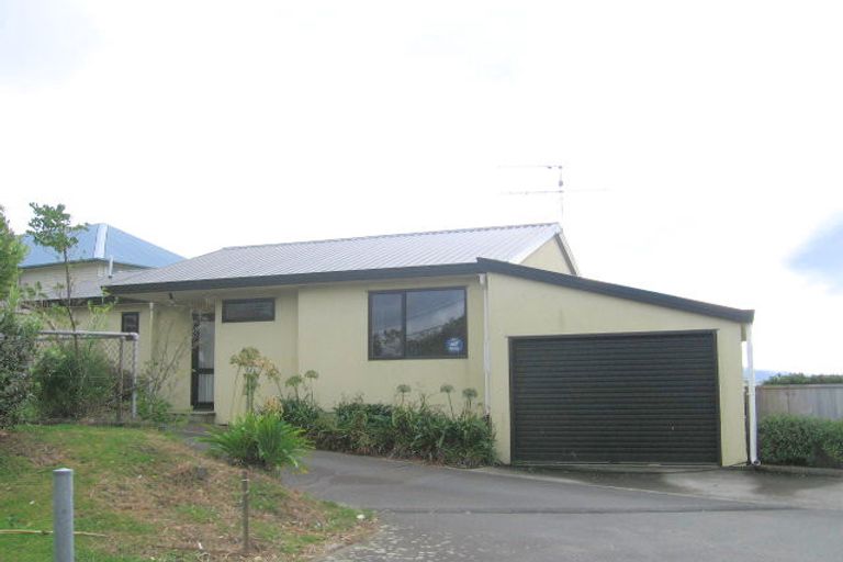 Photo of property in 48f2 Fraser Avenue, Johnsonville, Wellington, 6037