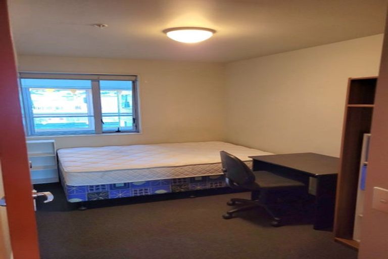 Photo of property in Cube Apartments, 4i/242 Taranaki Street, Mount Cook, Wellington, 6011