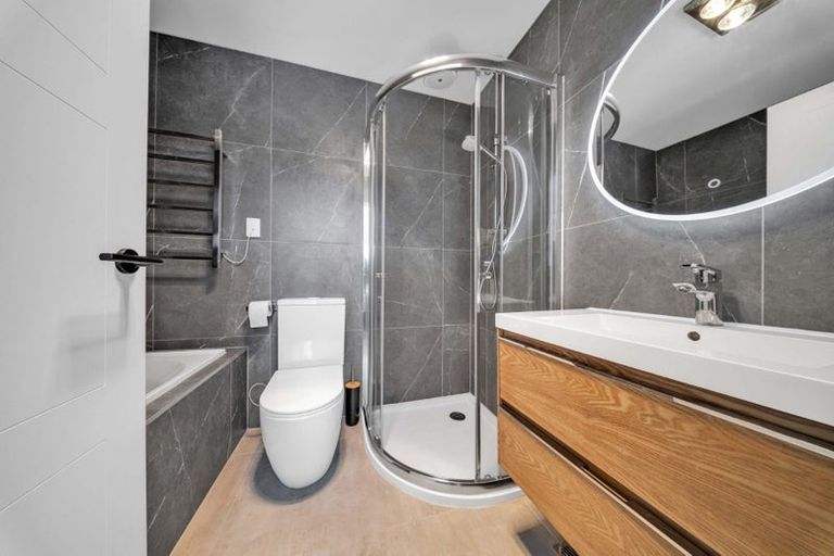 Photo of property in 44 The Boulevard, Sunnyhills, Auckland, 2010