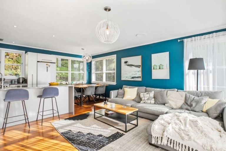 Photo of property in 10 Kia Ora Road, Beach Haven, Auckland, 0626