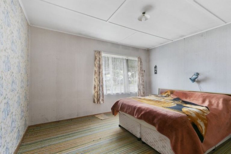 Photo of property in 28 Kowhai Street, Wainuiomata, Lower Hutt, 5014