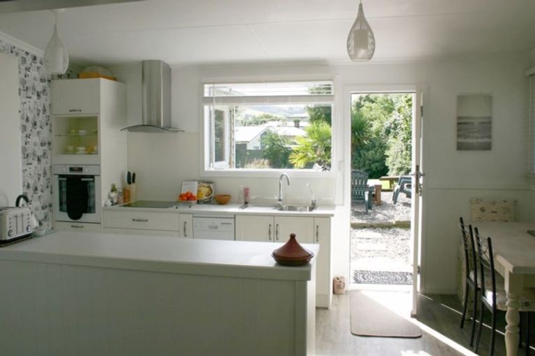 Photo of property in 33 Collins Street, Waikouaiti, 9510
