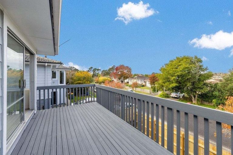 Photo of property in 57 Sunline Avenue, Massey, Auckland, 0614