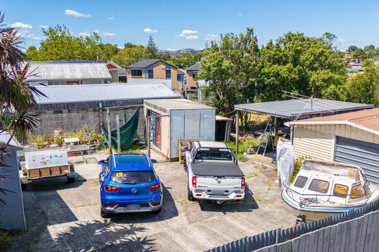 Photo of property in 18 Hooper Avenue, Pukekohe, 2120