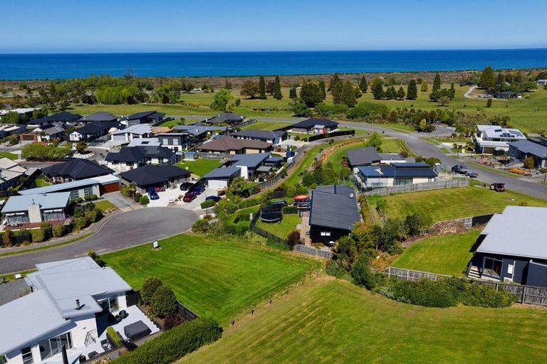 Photo of property in 37 Greenburn Way, Kaikoura Flat, Kaikoura, 7371
