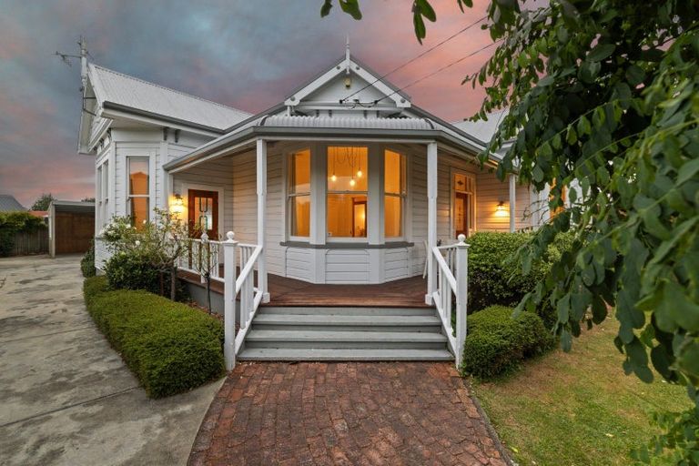 Photo of property in 49 Te Aute Road, Havelock North, 4130