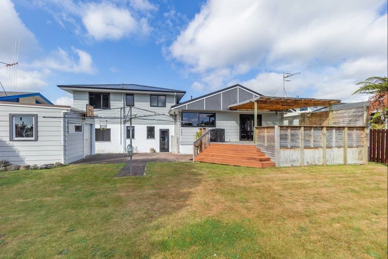 Photo of property in 75 Kennedy Drive, Levin, 5510