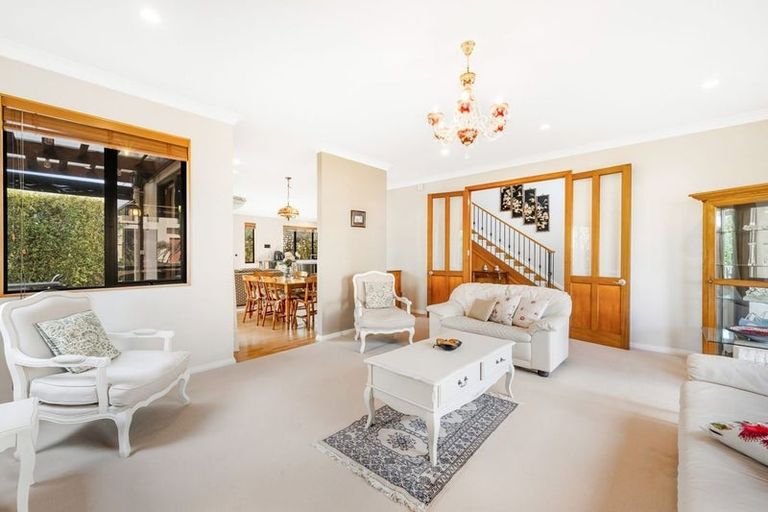 Photo of property in 6 Cherrywood Crescent, Northpark, Auckland, 2013