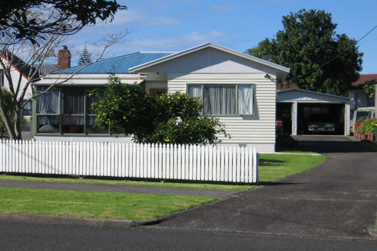 Photo of property in 35a Fairview Road, Papatoetoe, Auckland, 2025