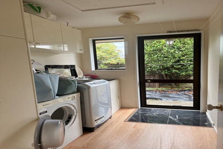 Photo of property in 18 Shaftesbury Street, Avonhead, Christchurch, 8042