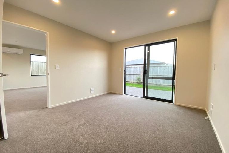 Photo of property in 89 Faringdon Boulevard, Rolleston, 7615