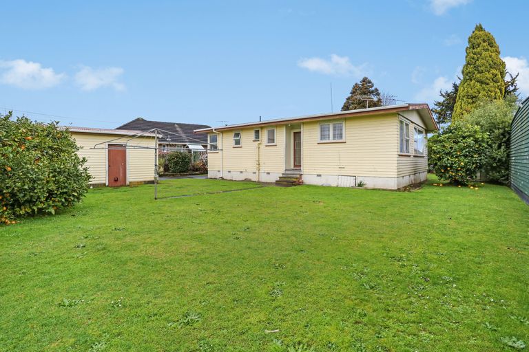 Photo of property in 82 Marne Road, Papakura, 2110