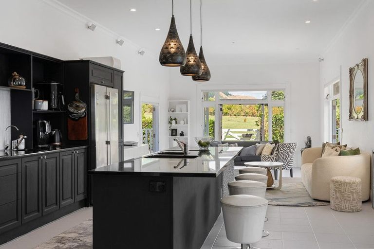 Photo of property in 106 Settlement Road, Te Horo, Otaki, 5582