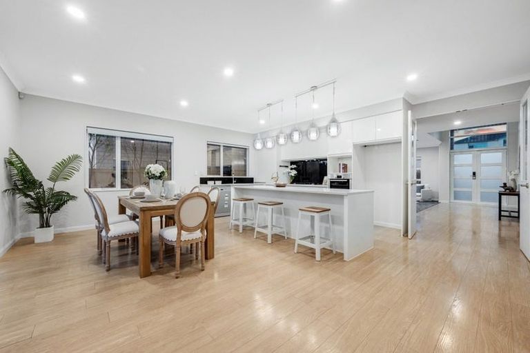Photo of property in 24 Castlederg Drive, Flat Bush, Auckland, 2019
