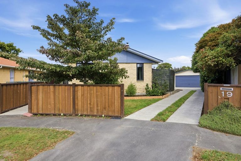 Photo of property in 19 Daytona Place, Parklands, Christchurch, 8083
