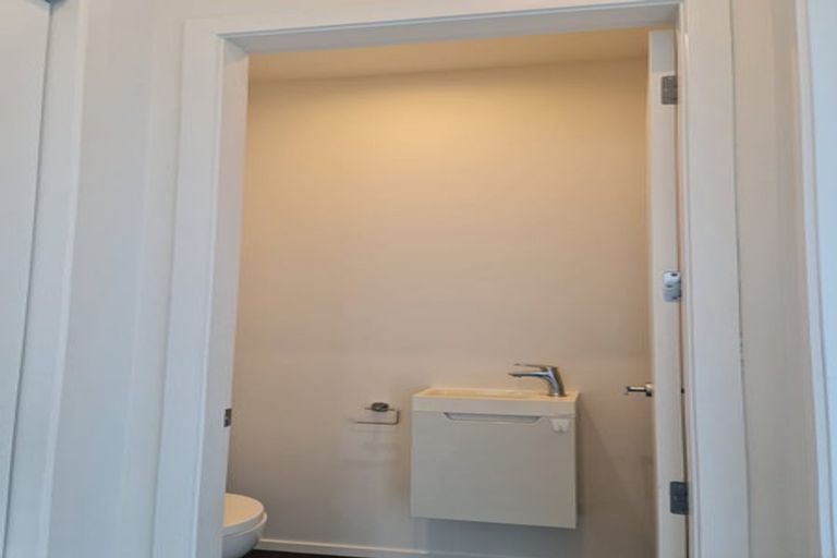 Photo of property in 22b Mandalay Terrace, Khandallah, Wellington, 6035