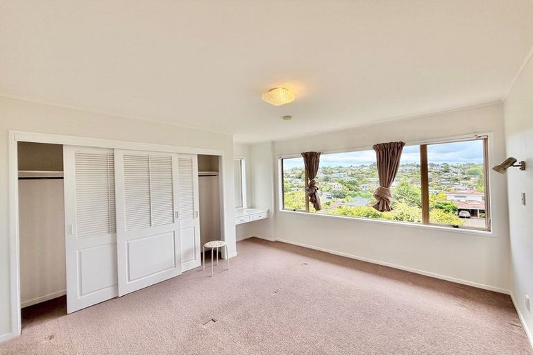Photo of property in 2/48 Mayfair Crescent, Mairangi Bay, Auckland, 0630