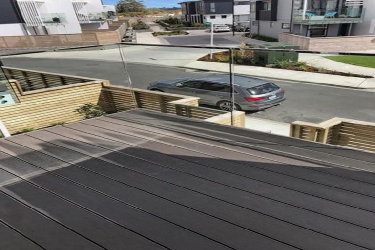 Photo of property in 14 Pottery Crescent, Hobsonville, Auckland, 0618