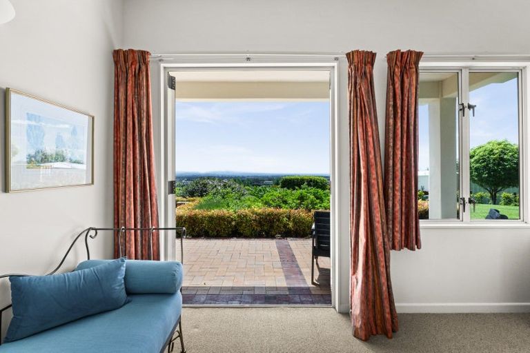 Photo of property in 306 Te Mata Road, Havelock North, 4294