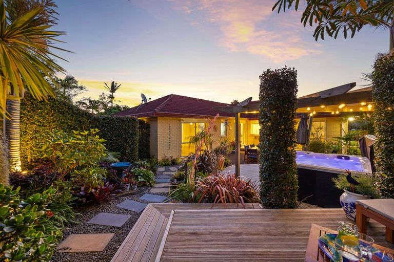 Photo of property in 136 Kilkenny Drive, East Tamaki Heights, Auckland, 2016